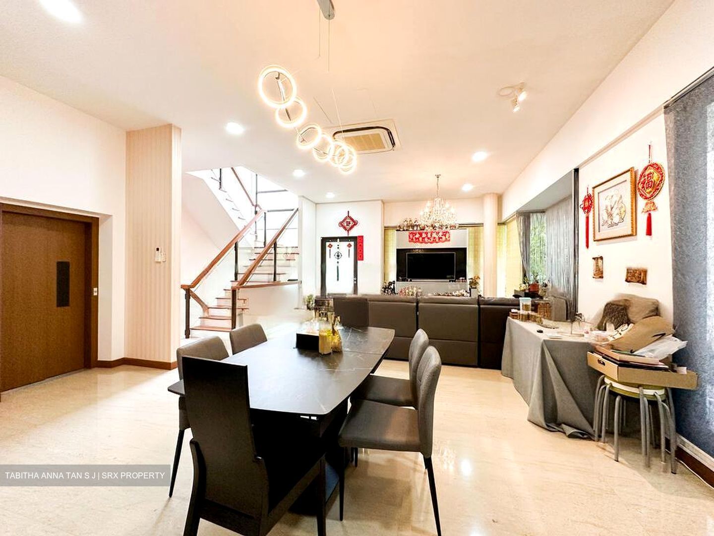 Lornie Road (D11), Terrace #513044161